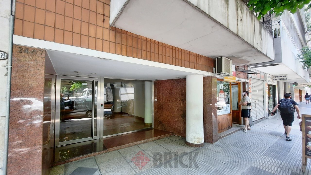 AUSTRIA al 2400 Piso 6 24