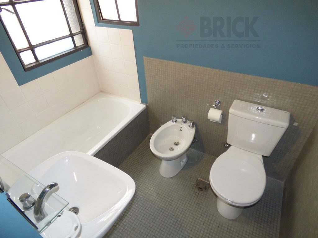DIRECTORIO, AV. al 700 Piso PB 30