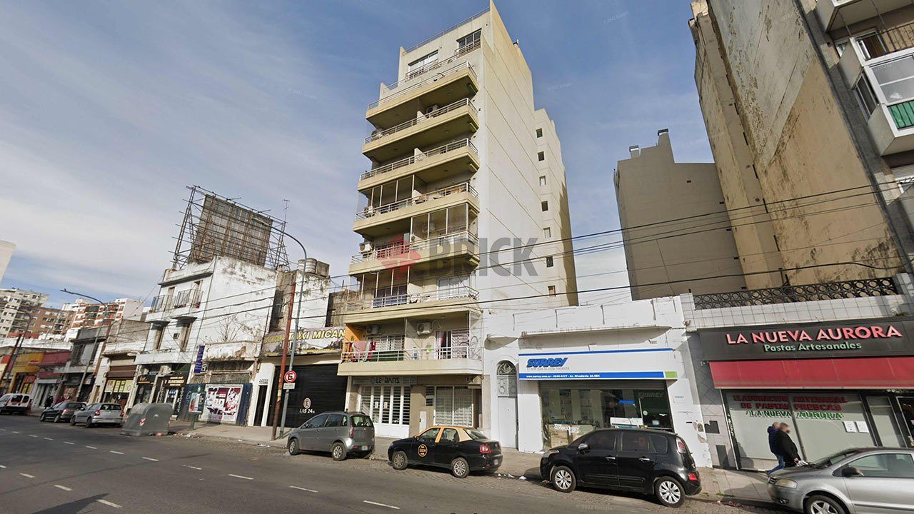 RIVADAVIA, AV. al 10500 Piso 2 9