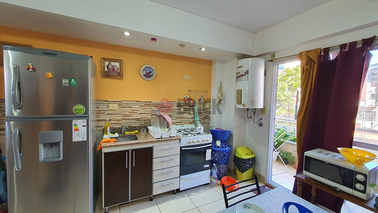 RIVADAVIA, AV. al 10500 Piso 2 2