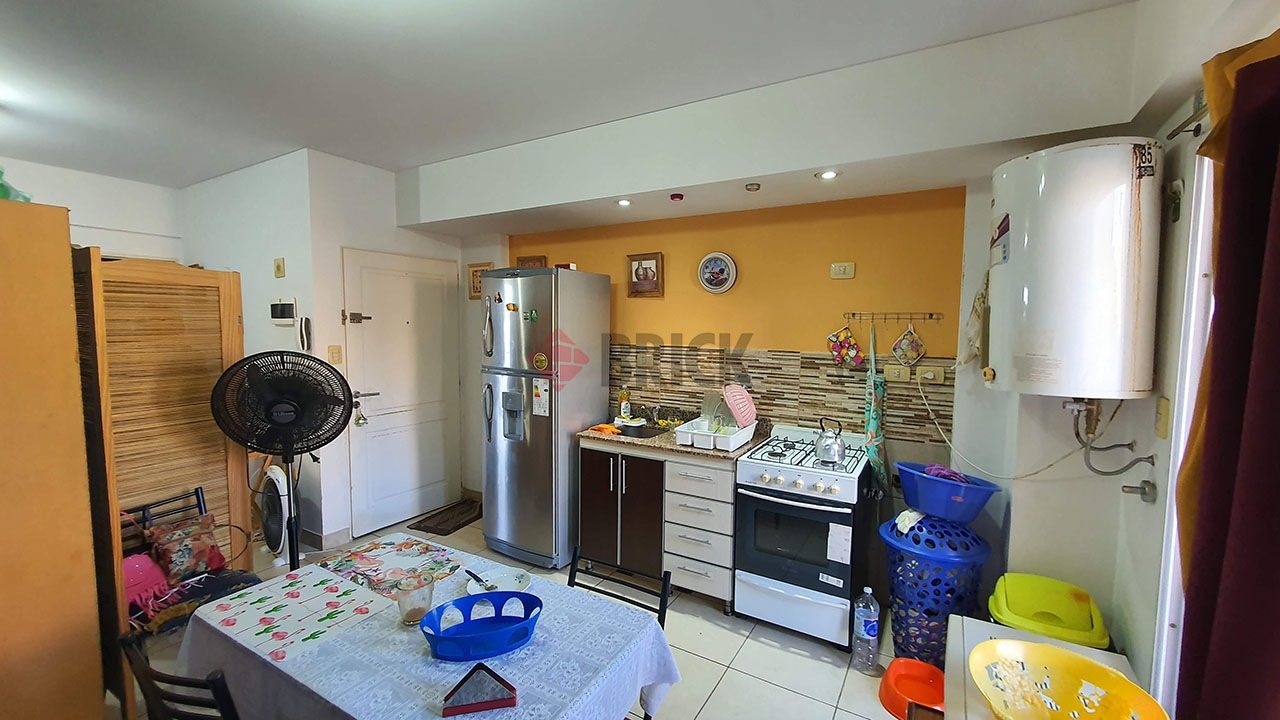 RIVADAVIA, AV. al 10500 Piso 2 3