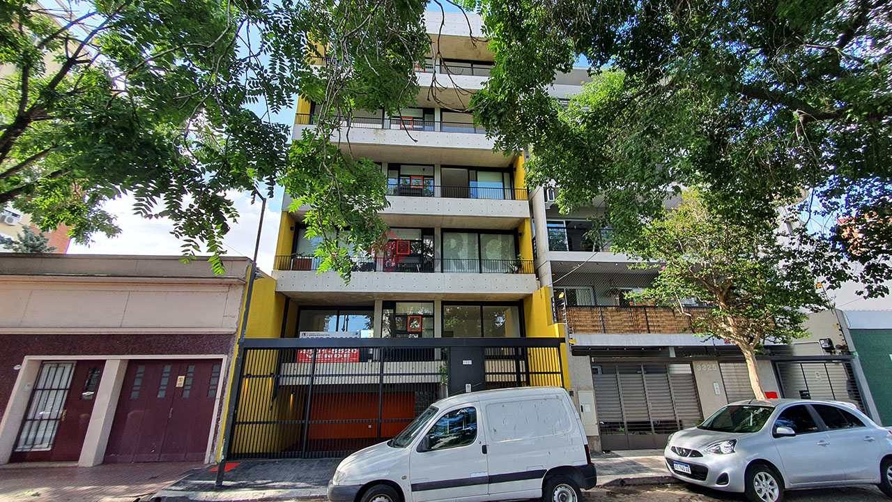 GUTIERREZ, RICARDO al 3300 Piso 4 23