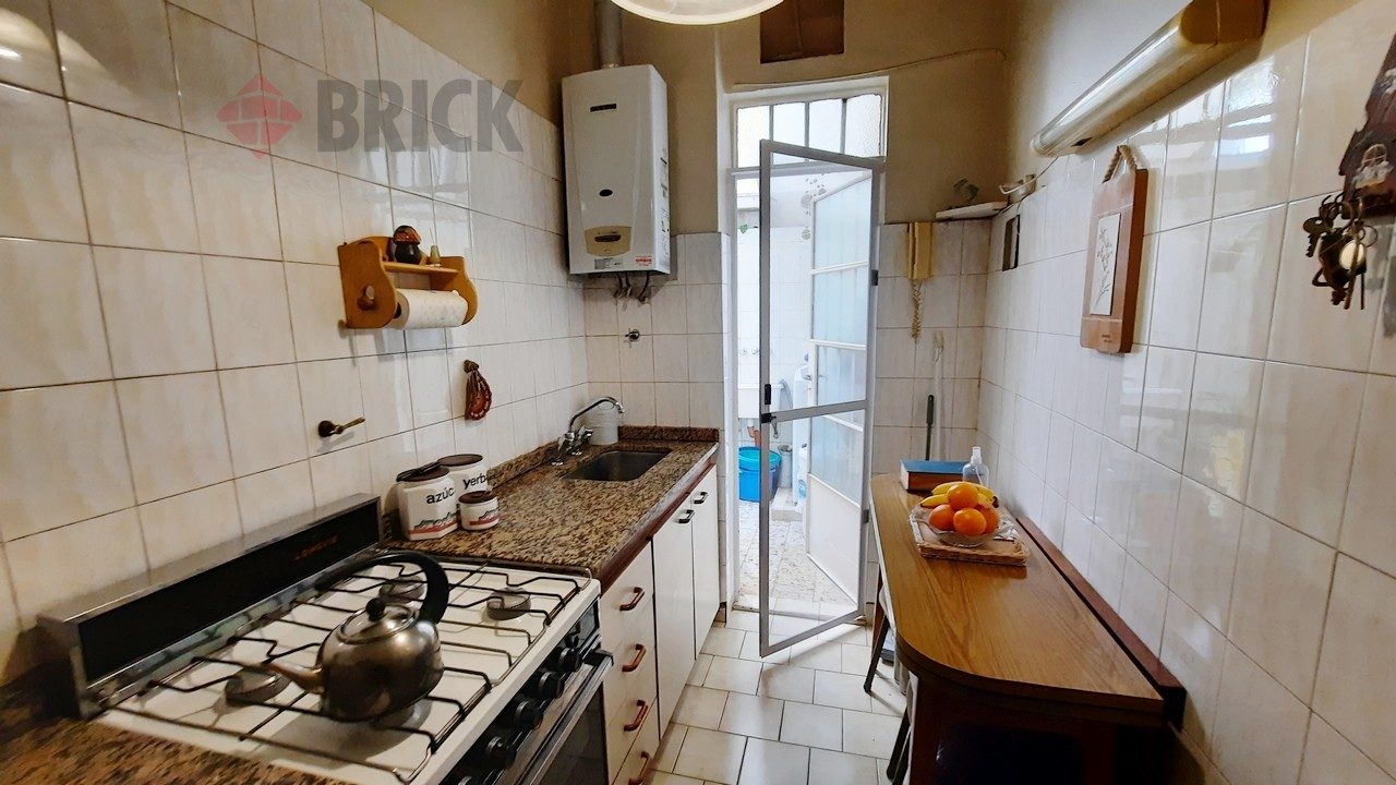 AGUIRRE al 1100 Piso PB 14