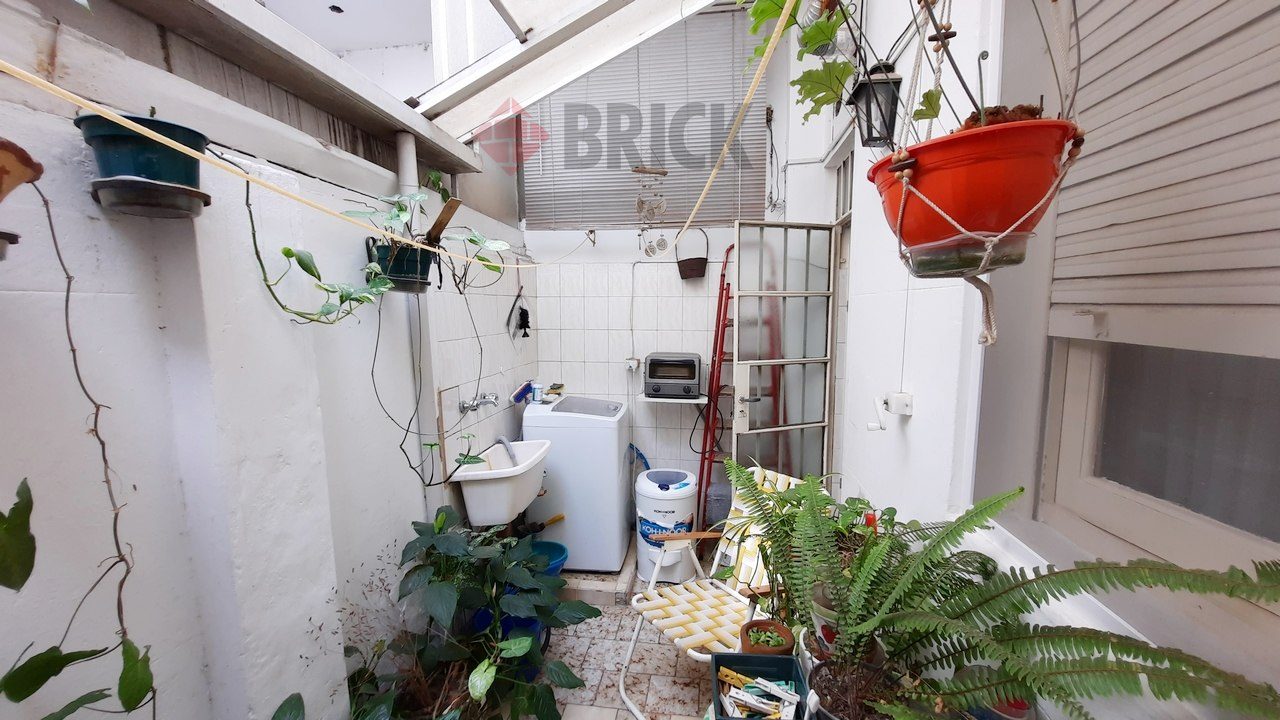 AGUIRRE al 1100 Piso PB 17