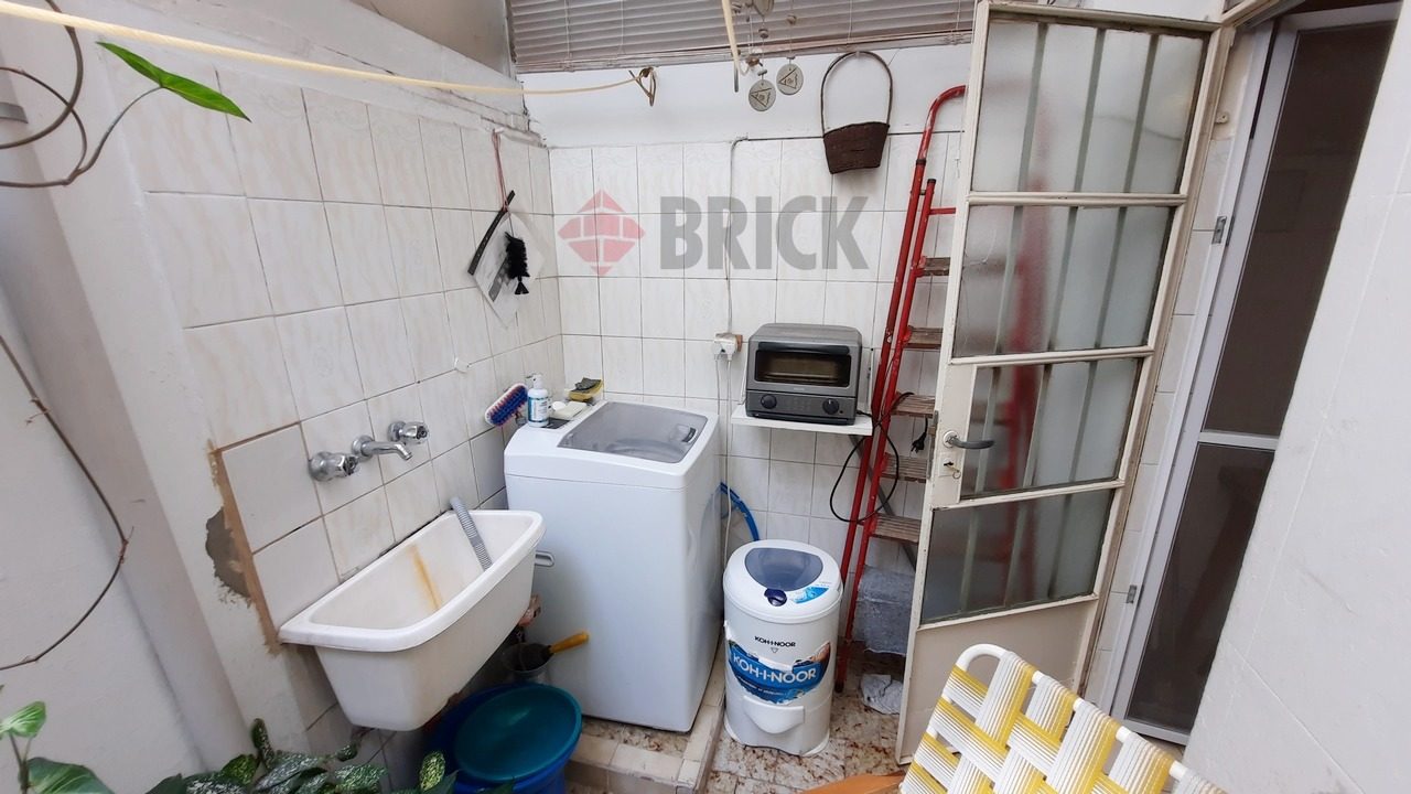 AGUIRRE al 1100 Piso PB 19