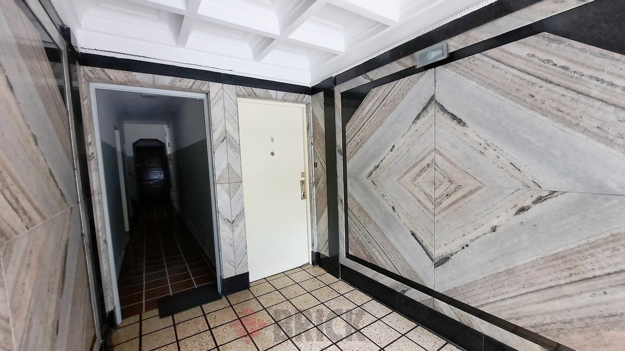 AGUIRRE al 1100 Piso PB 23