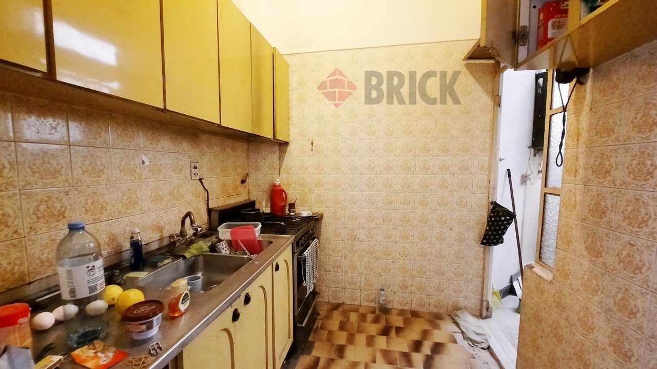 RIVADAVIA, AV. al 3200 Piso 2 14