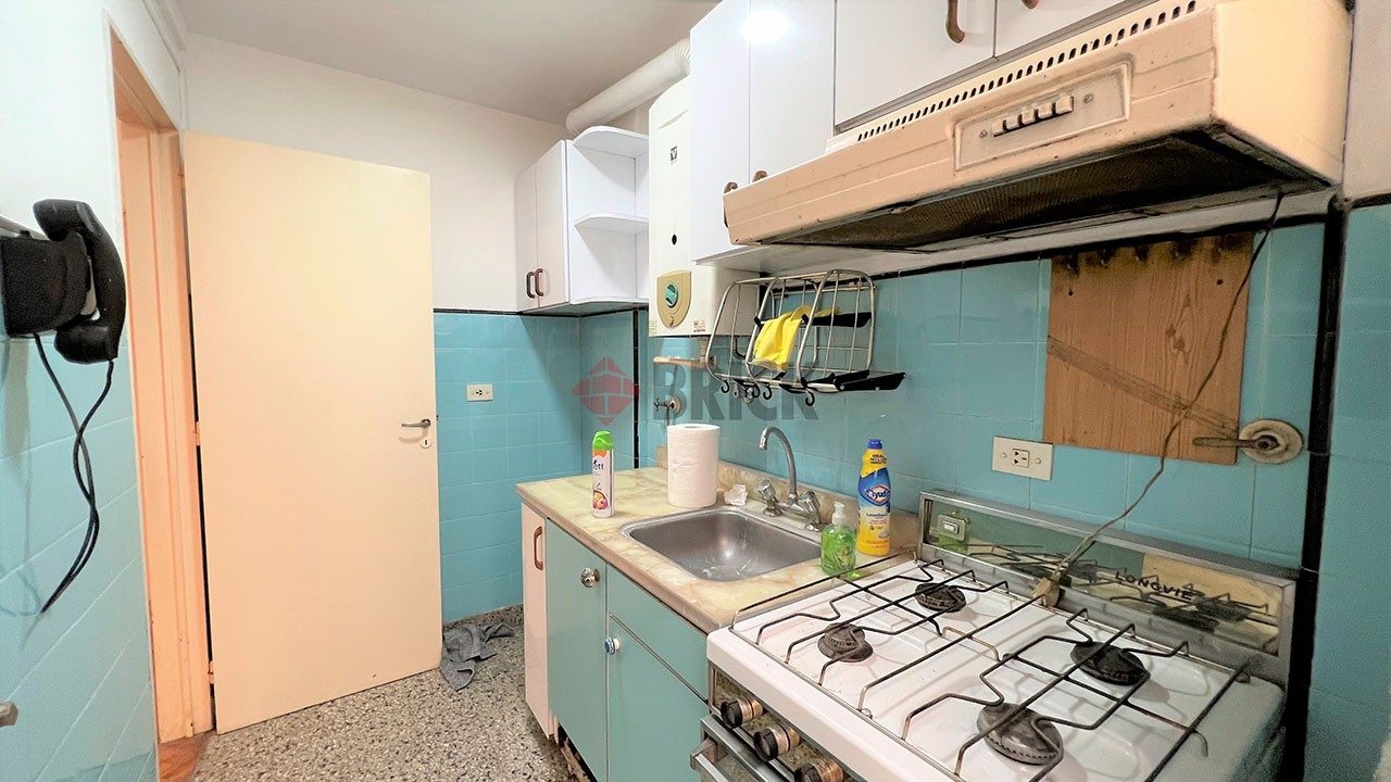 CARACAS al 4600 Piso 1 5