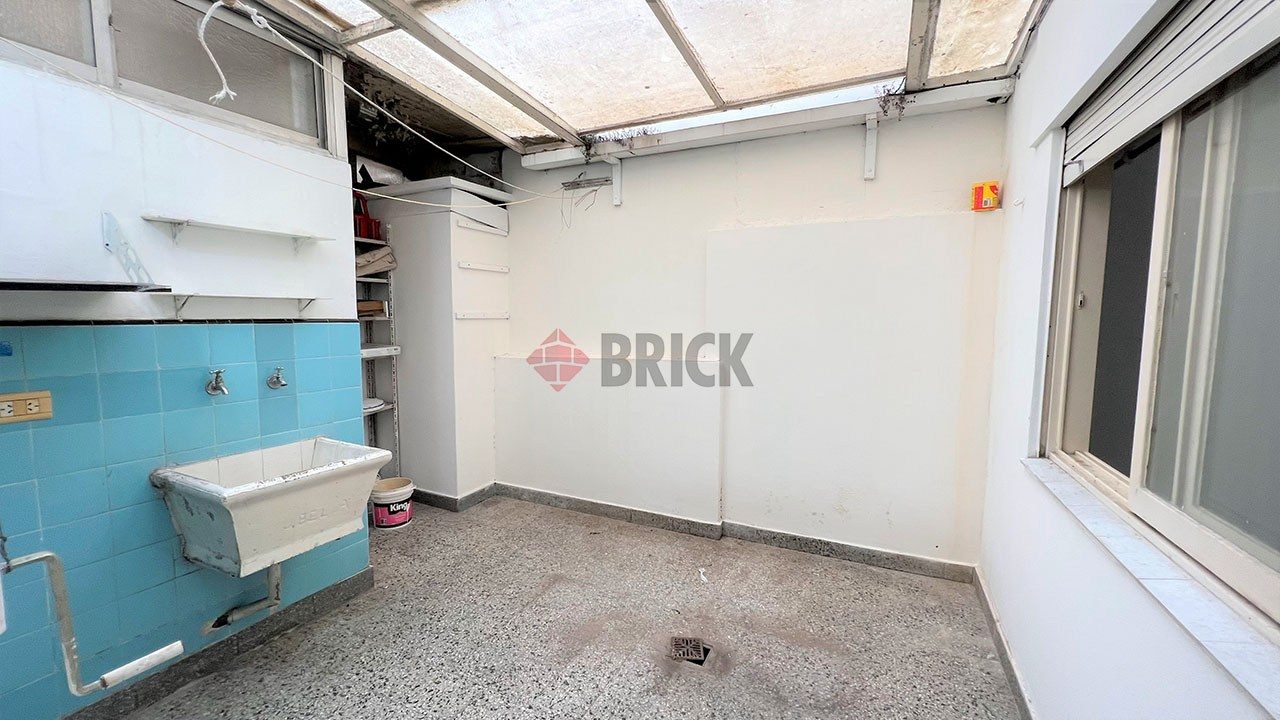 CARACAS al 4600 Piso 1 7