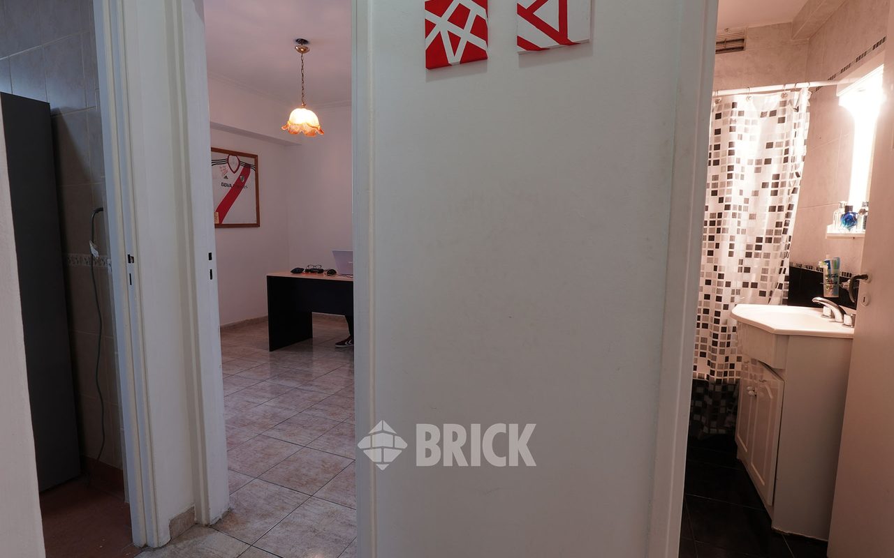 CAMARGO al 800 Piso 4 8