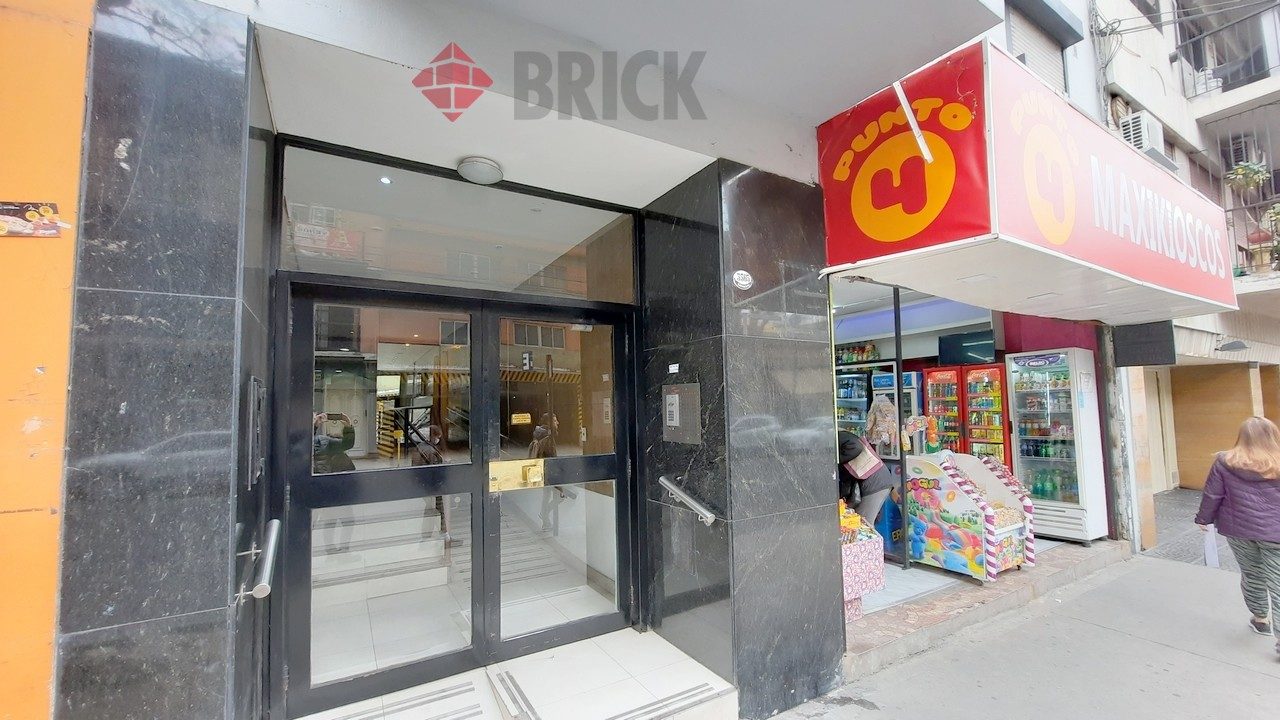 SARMIENTO al 3500 Piso 6 11