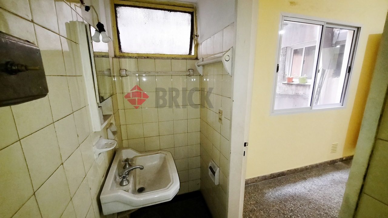 SARMIENTO al 3500 Piso 6 7