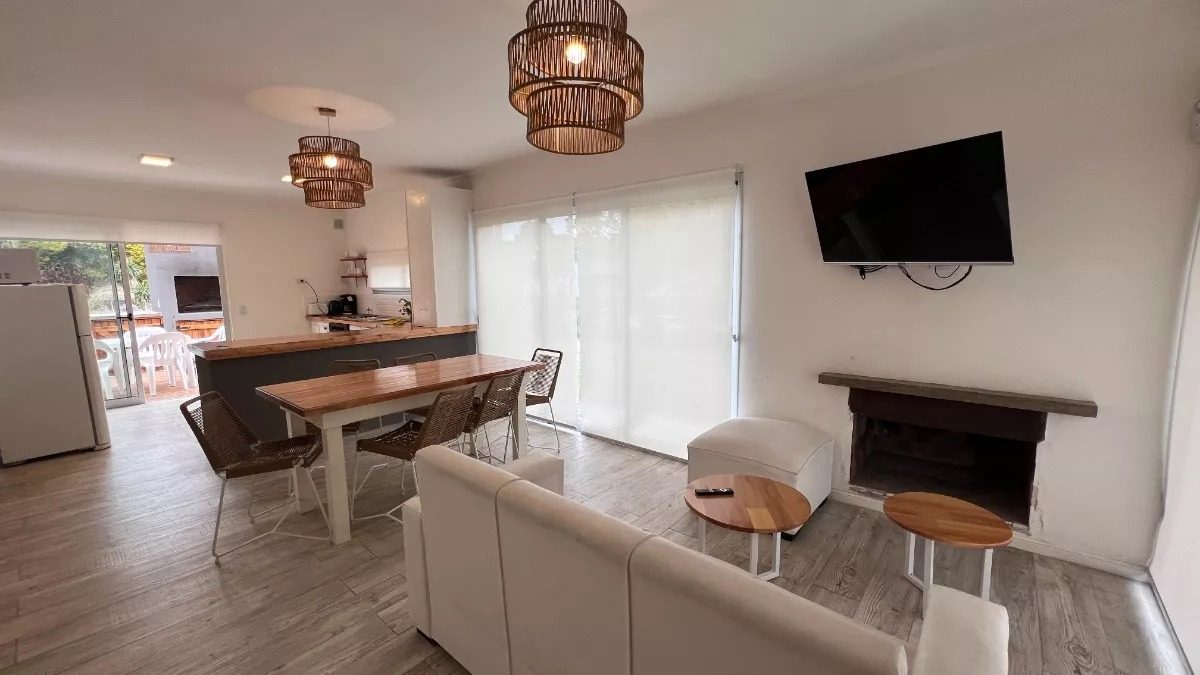 LAS GAVIOTAS (CALLE 30) 5