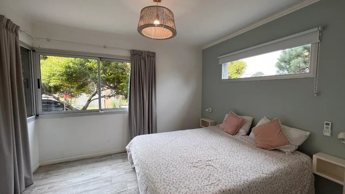 LAS GAVIOTAS (CALLE 30) 13