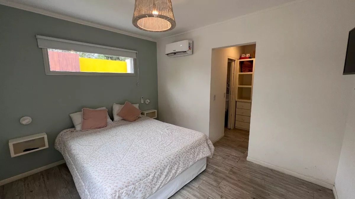 LAS GAVIOTAS (CALLE 30) 15