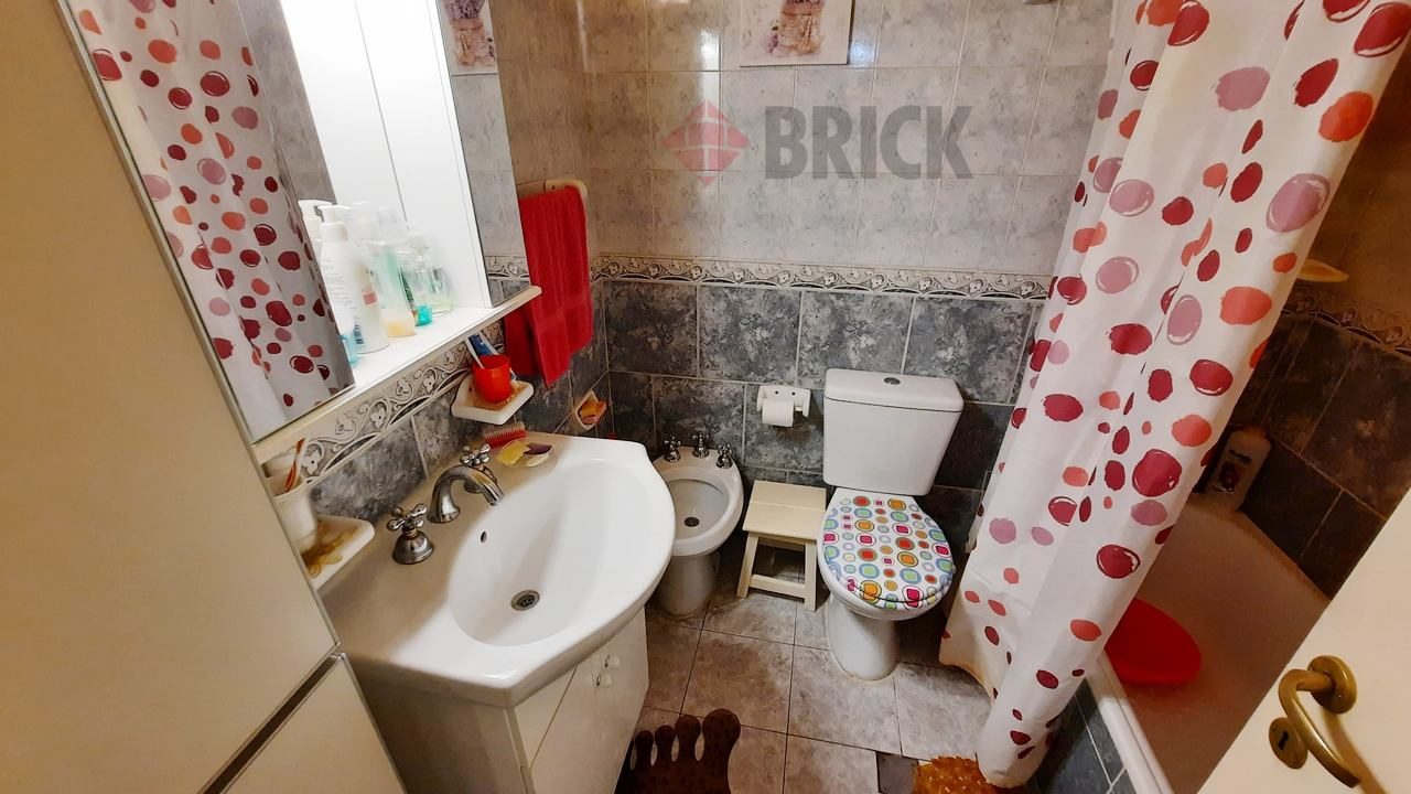 ECUADOR al 1300 Piso PB 9