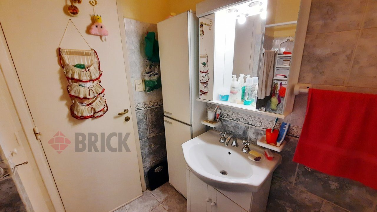 ECUADOR al 1300 Piso PB 11