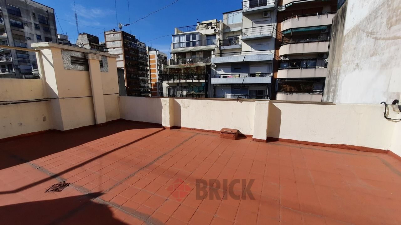 ECUADOR al 1300 Piso PB 22