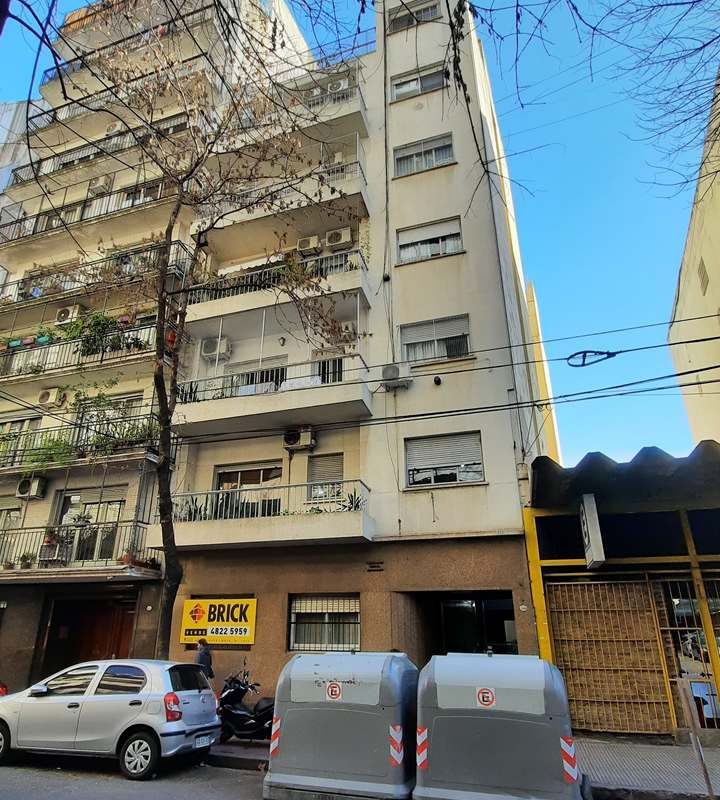 ECUADOR al 1300 Piso PB 26