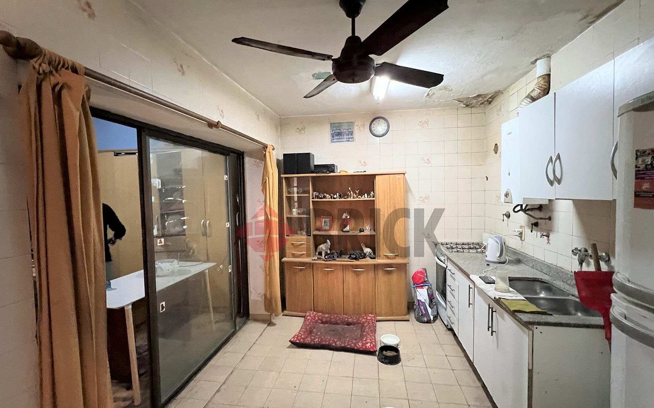 ACEVEDO al 700 Piso PB 4