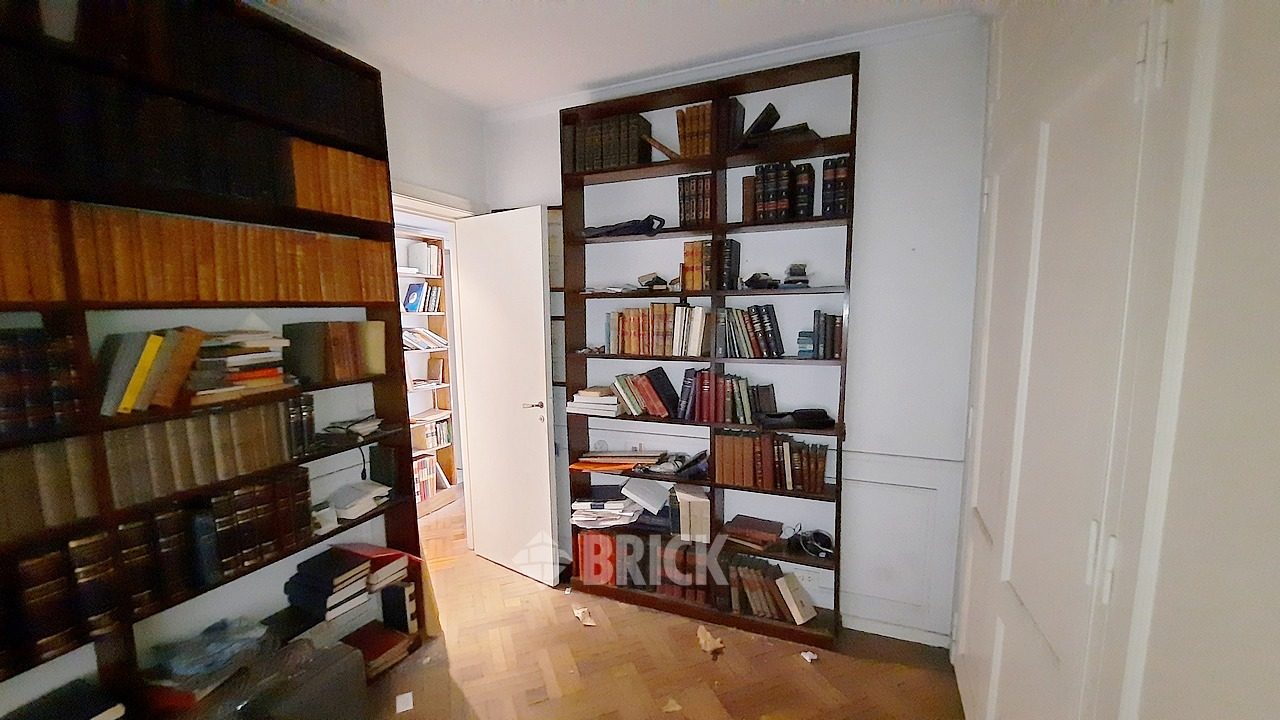 CALLAO, AV. al 1900 Piso 7 11