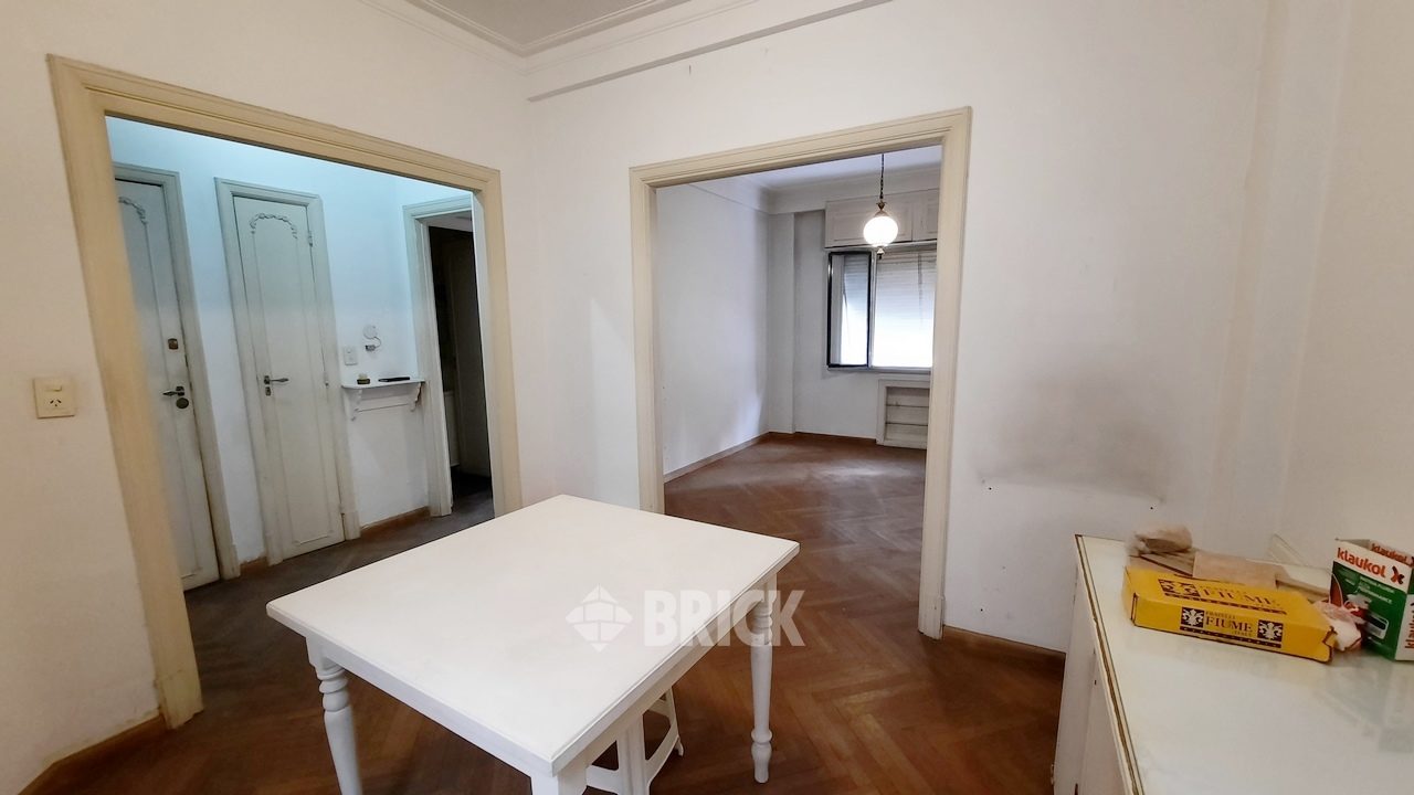 CORDOBA, AV. al 1400 Piso 4 1