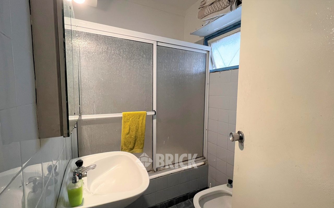 CORONEL DIAZ, AV. al 2300 Piso 8 11