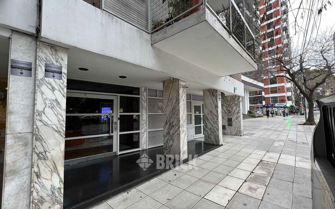 CORONEL DIAZ, AV. al 2300 Piso 8 15