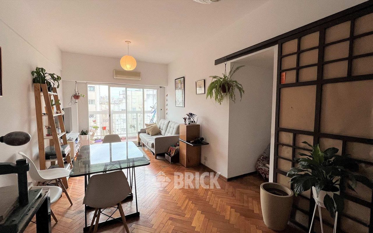 CORONEL DIAZ, AV. al 2300 Piso 8 1