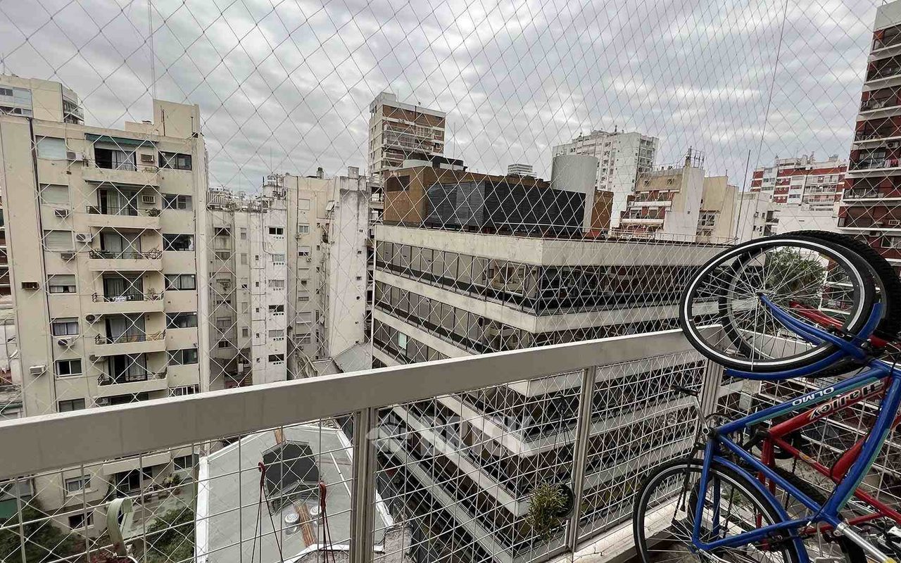 CORONEL DIAZ, AV. al 2300 Piso 8 3