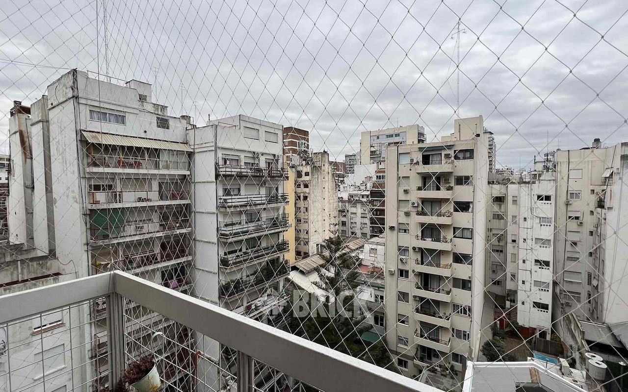 CORONEL DIAZ, AV. al 2300 Piso 8 4