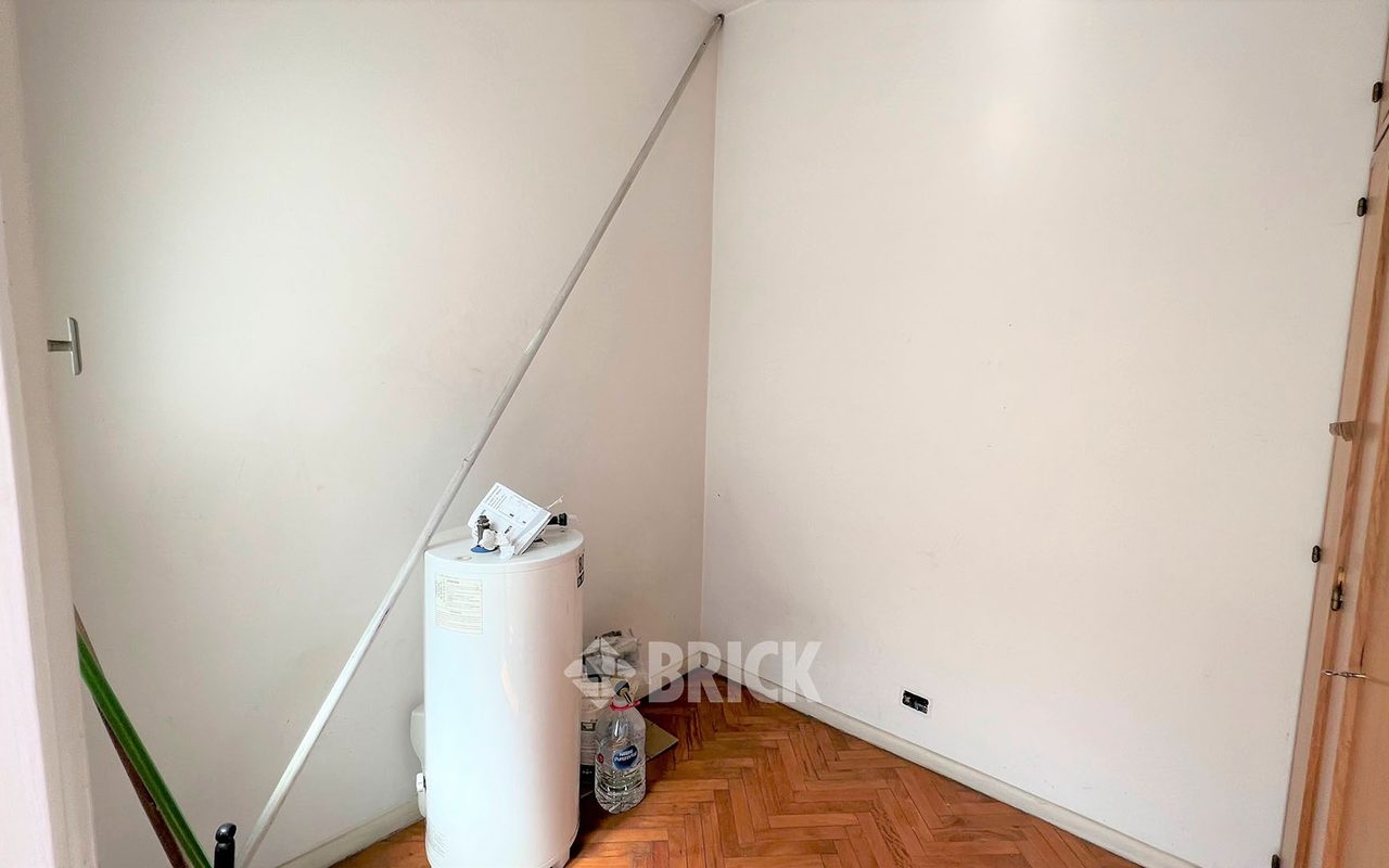 CHARCAS al 2500 Piso 1 24