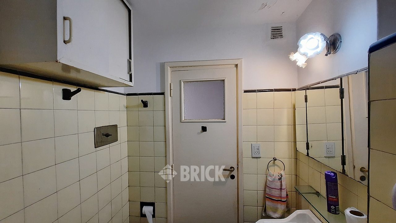 SOLIS al 600 Piso 4 21