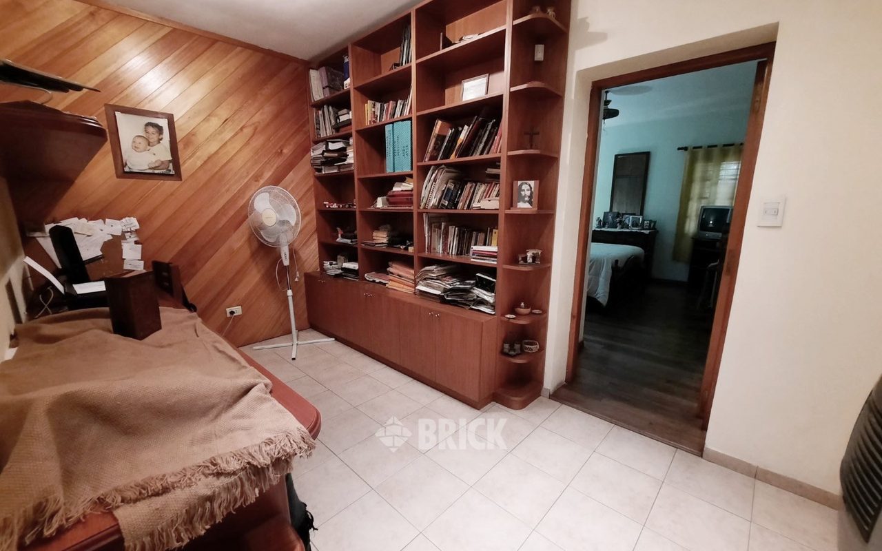 PERON, EVA, AV. al 2700 13