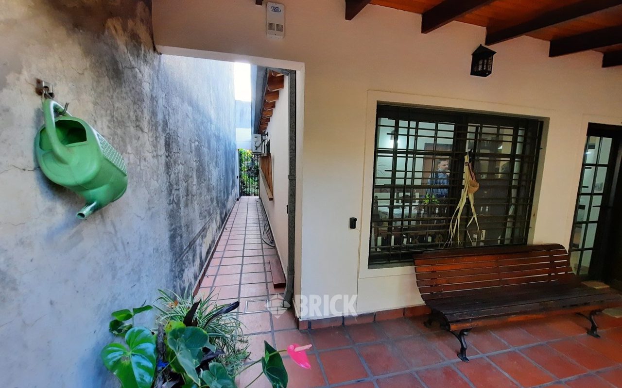 PERON, EVA, AV. al 2700 22