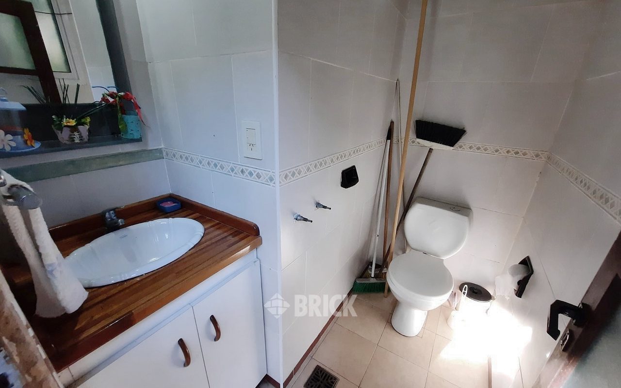 PERON, EVA, AV. al 2700 25