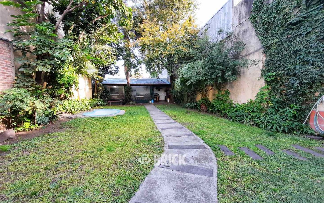 PERON, EVA, AV. al 2700 26