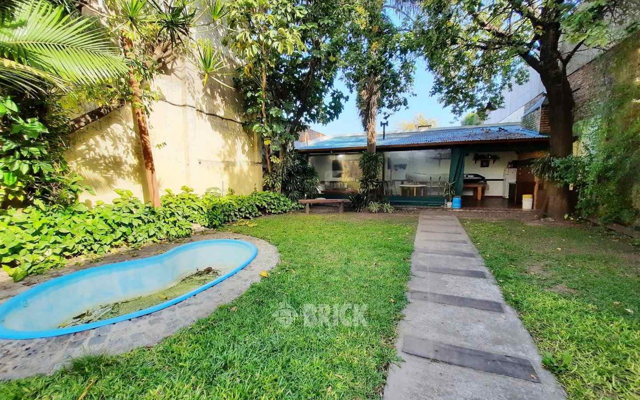 PERON, EVA, AV. al 2700 27