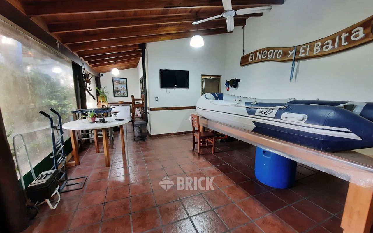 PERON, EVA, AV. al 2700 29