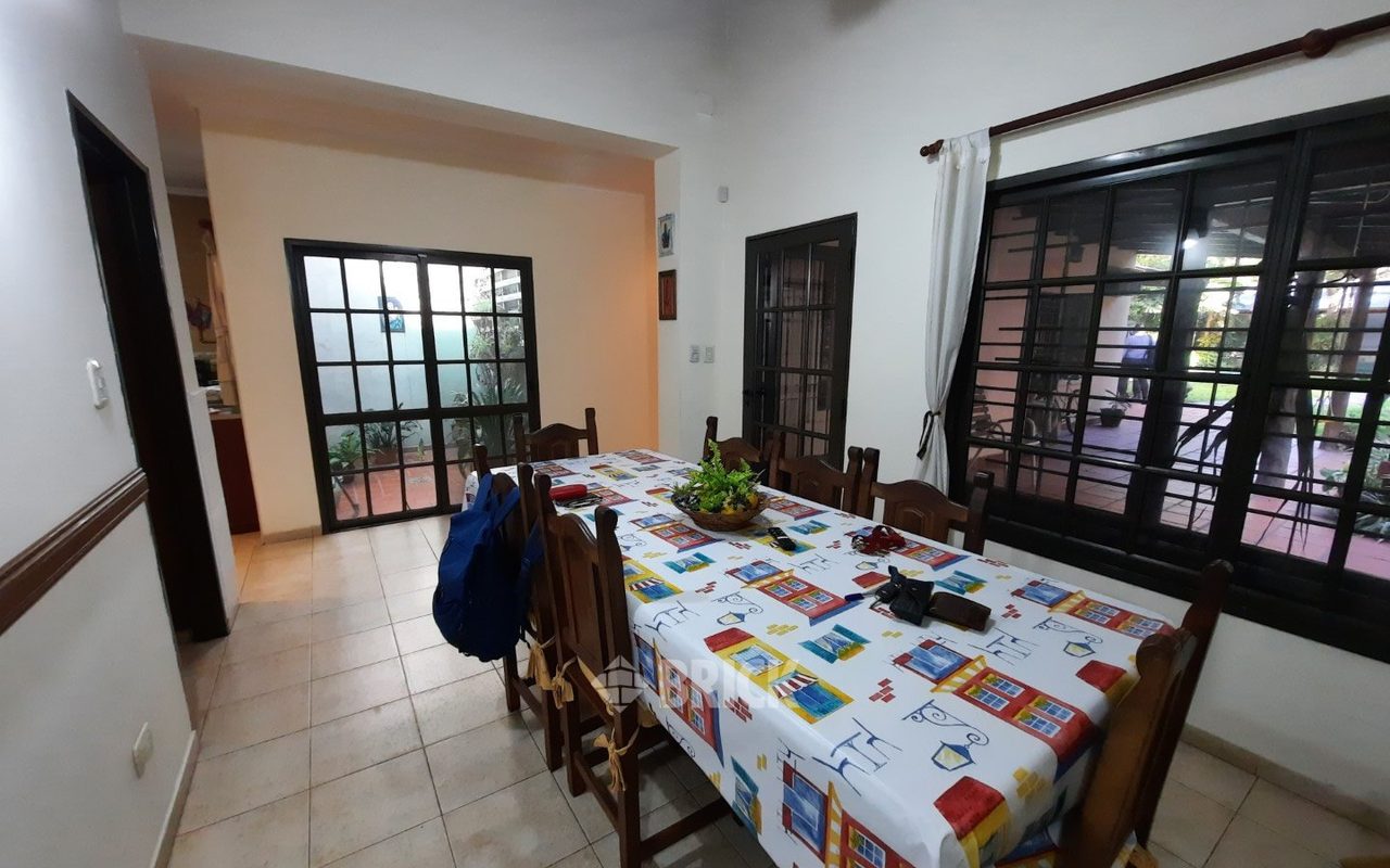 PERON, EVA, AV. al 2700 9