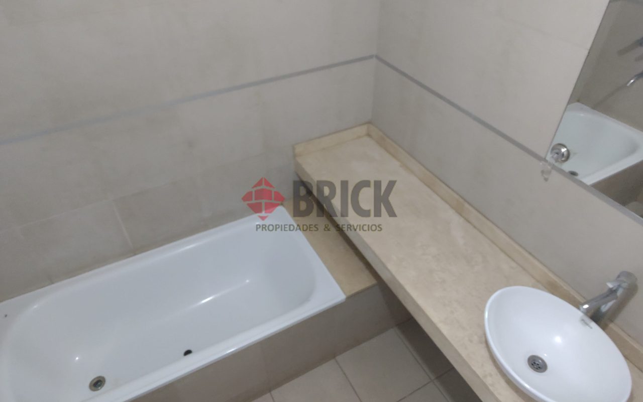 CARLOS CALVO al 600 Piso 1 8