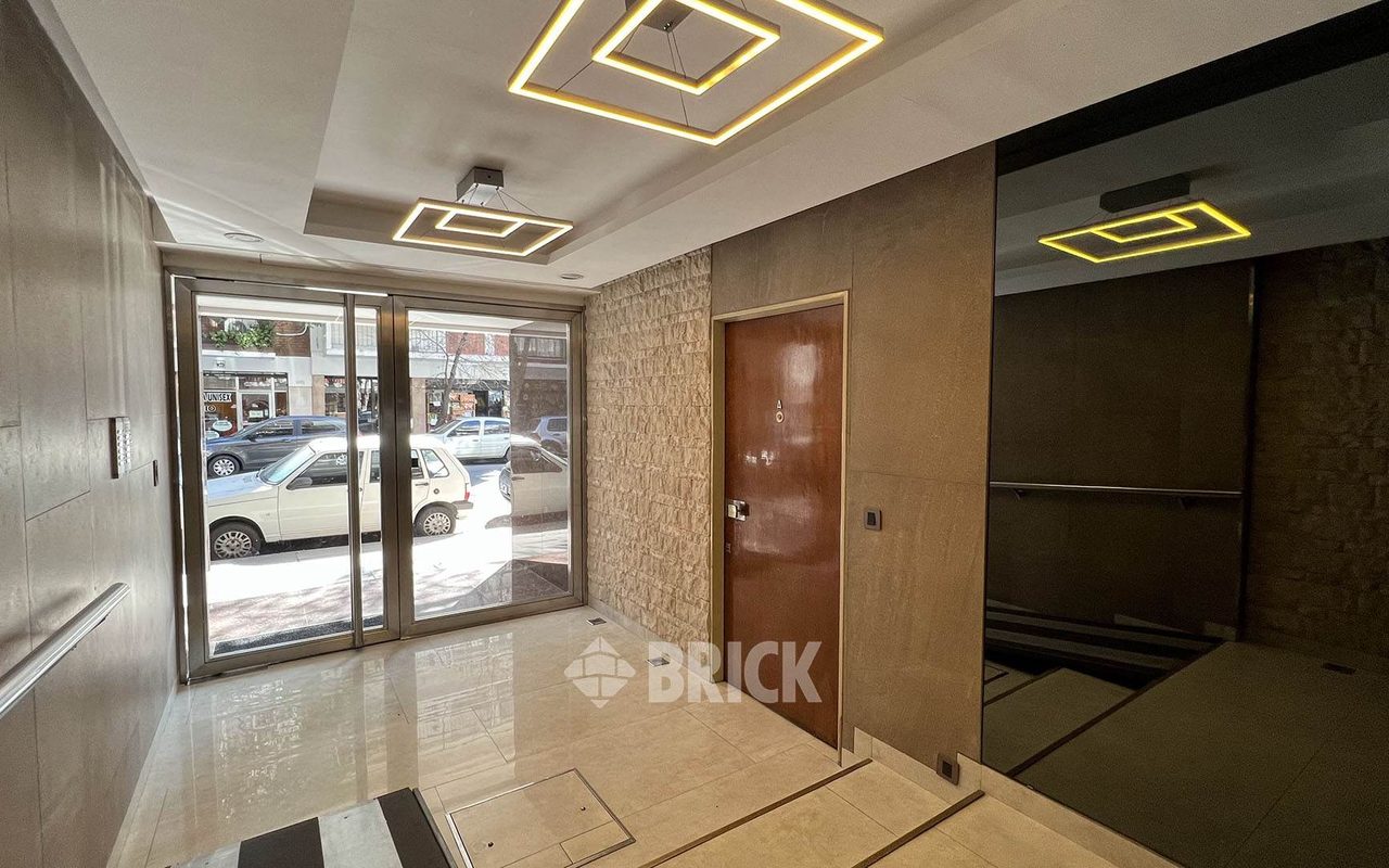 LAPRIDA al 1000 Piso 2 11