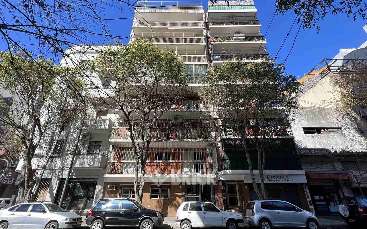 LAPRIDA al 1000 Piso 2 13