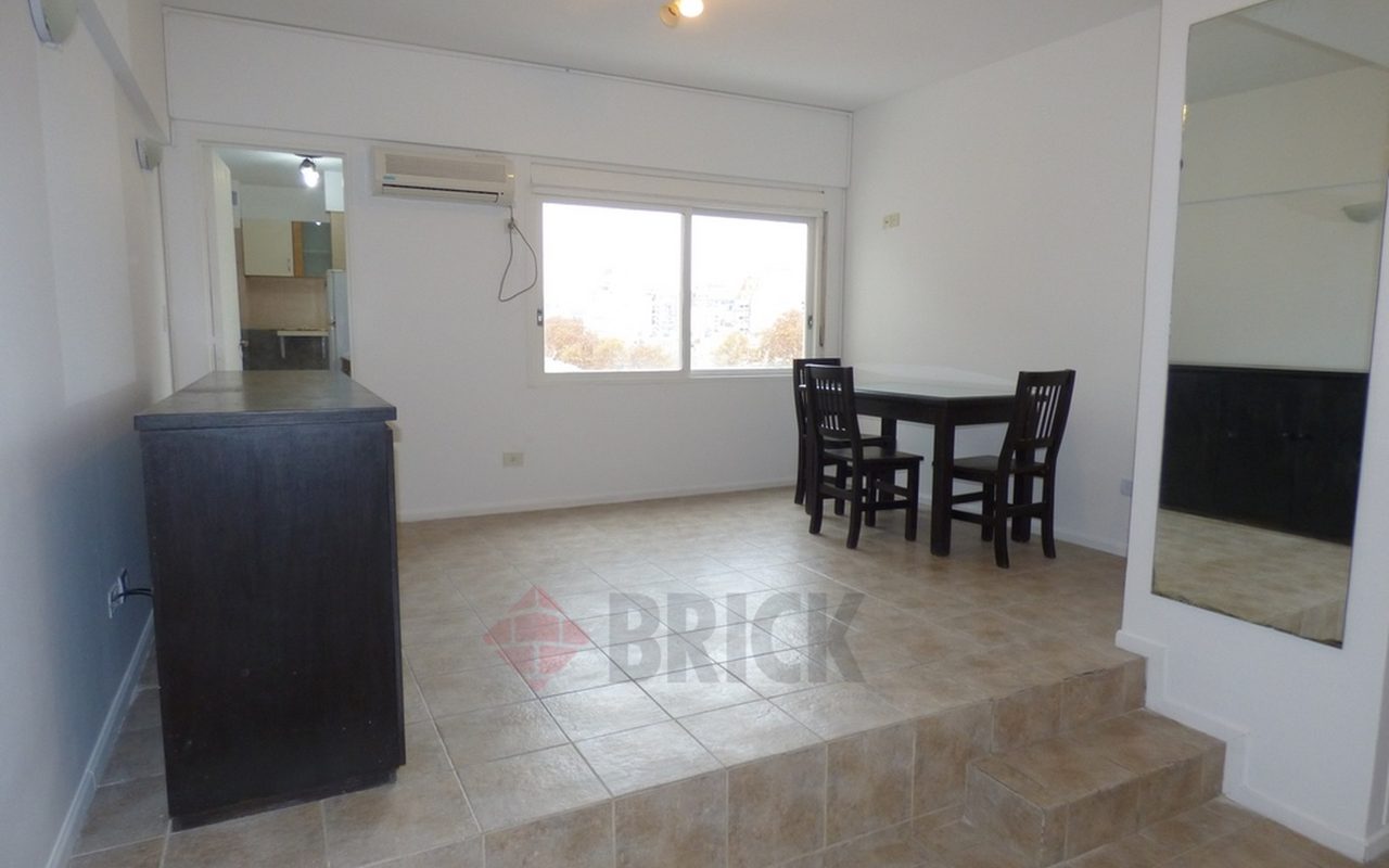 ACUÑA DE FIGUEROA, FCO. al 1400 Piso 6 4