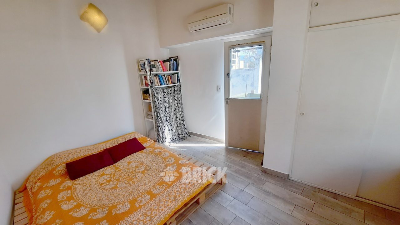 VELASCO, JUAN RAMIREZ DE al 1100 Piso 1 16