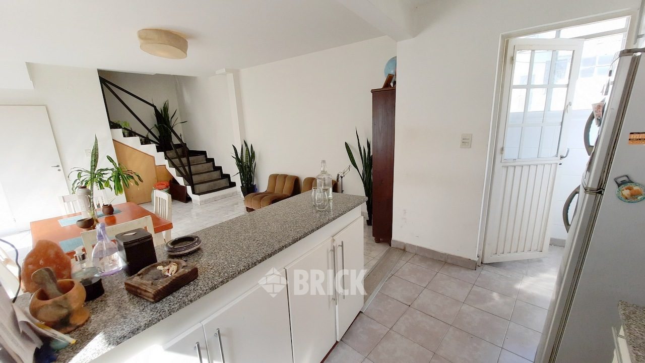 VELASCO, JUAN RAMIREZ DE al 1100 Piso 1 8