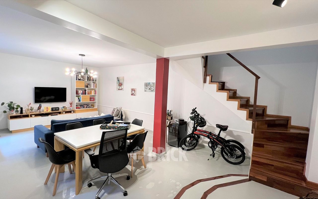 JUNCAL al 2700 Piso PB 9