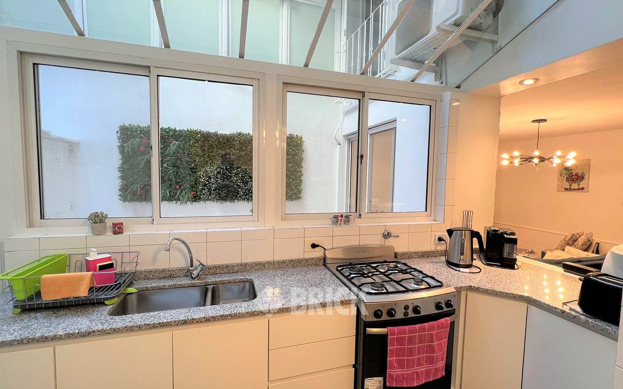 JUNCAL al 2700 Piso PB 12