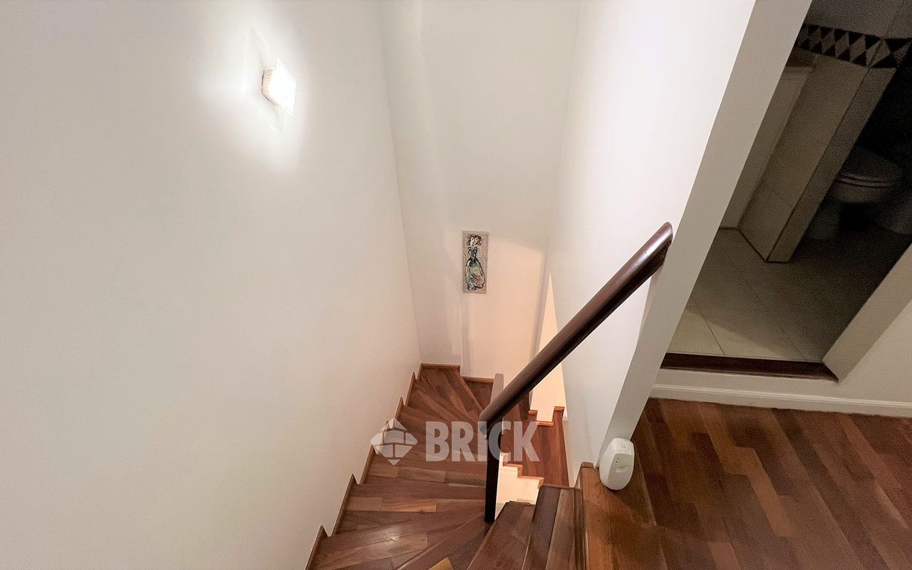 JUNCAL al 2700 Piso PB 17