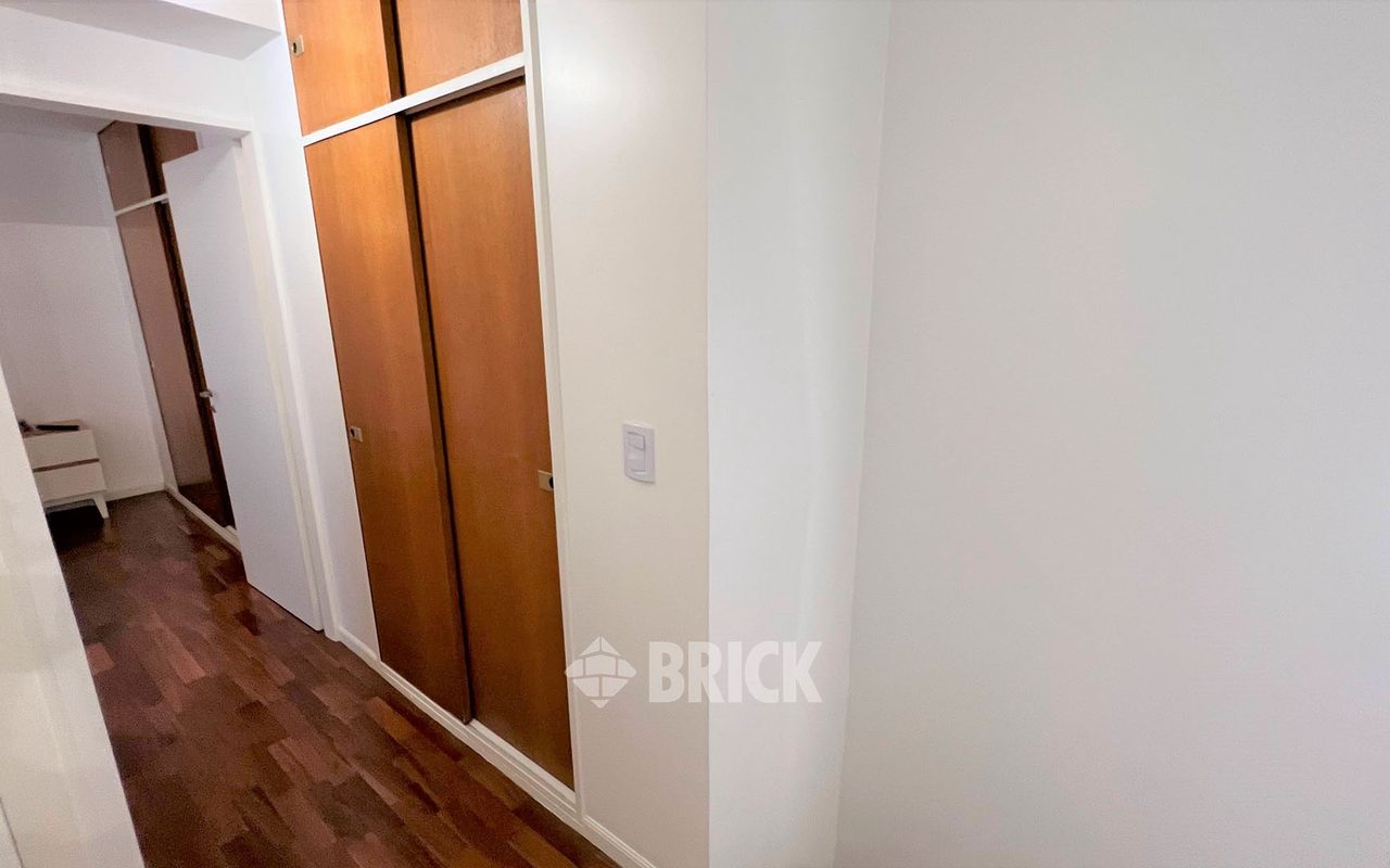 JUNCAL al 2700 Piso PB 18